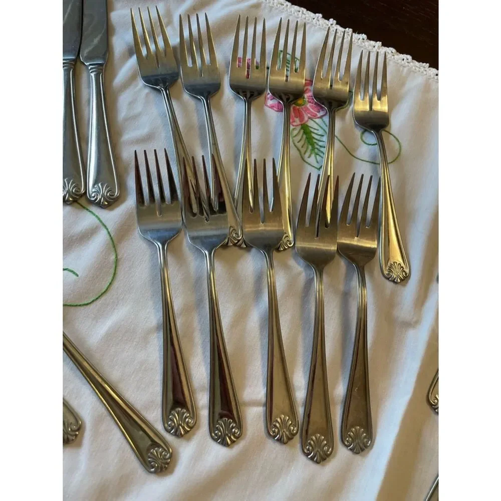 Cambridge Stainless SHELL Pattern Flatware Set/Pieces